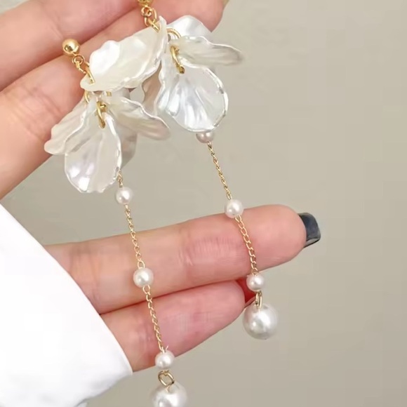 Zara Modern Needle Earrings | Elegant Simulated Pearl Tassel for Women - Picture 1 of 6